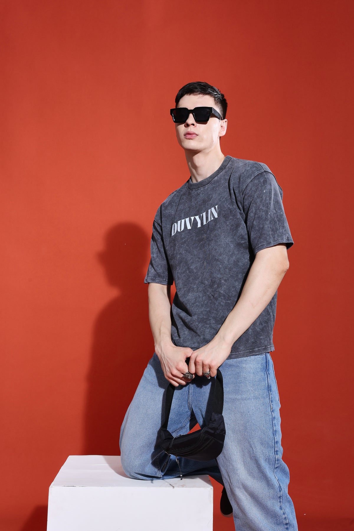 Duvylin Core Washed Oversized Tee